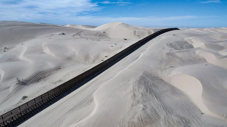 Imperial Sand Dunes CA off-roading trails